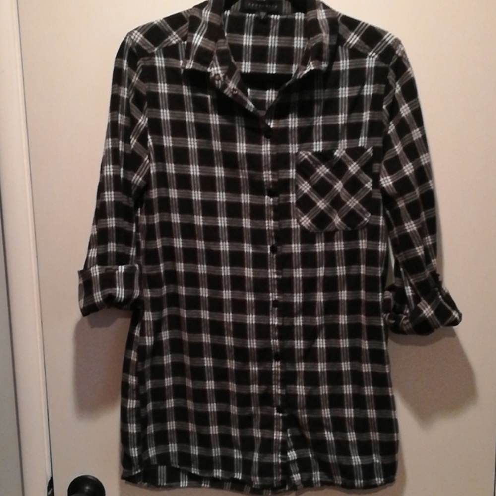 Black & white plaid Sanctuary flannel shirt